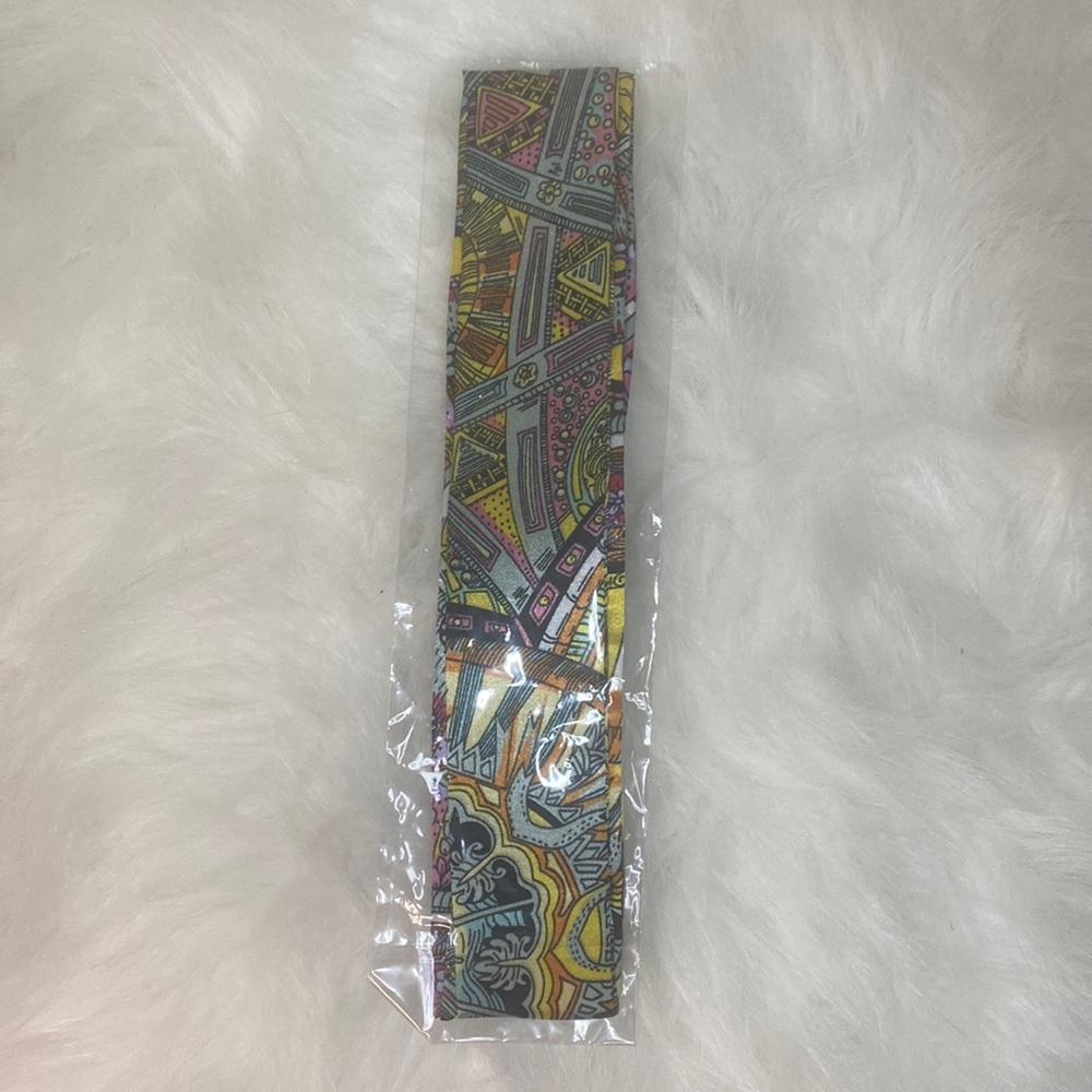 Handbag/ hair/ neck embellishment print (NWOT)
